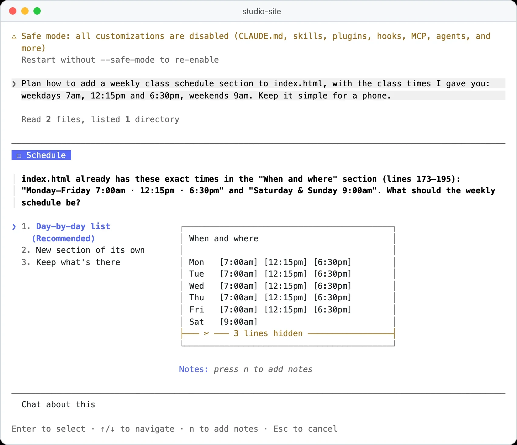 Prompts para Claude Code en acción: un prompt en modo plan para un horario de clases, y Claude haciendo una pregunta aclaratoria con una vista previa antes de escribir código