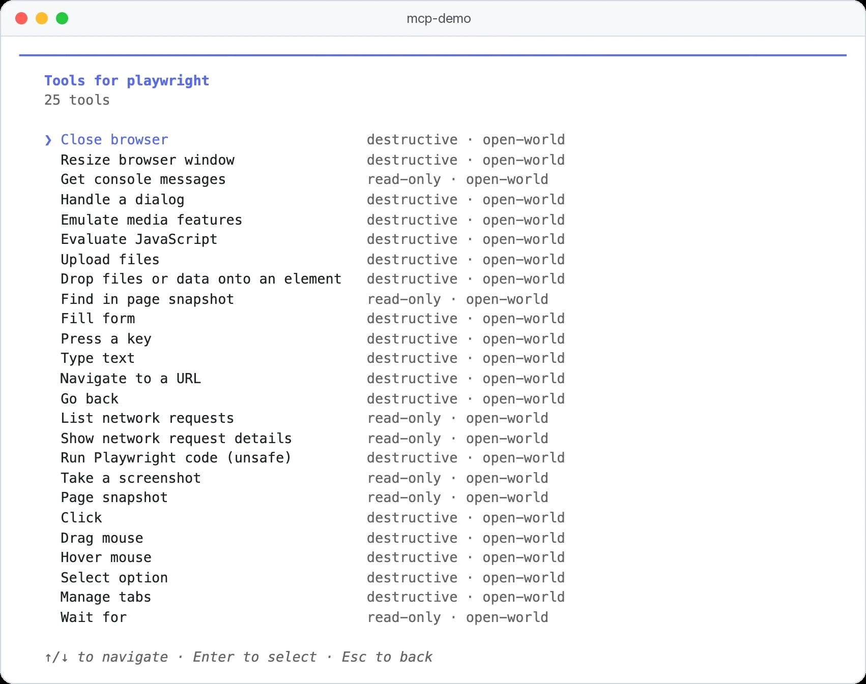Lista de herramientas en /mcp de Claude Code para el servidor MCP Playwright, cada una etiquetada como read-only o destructive y open-world